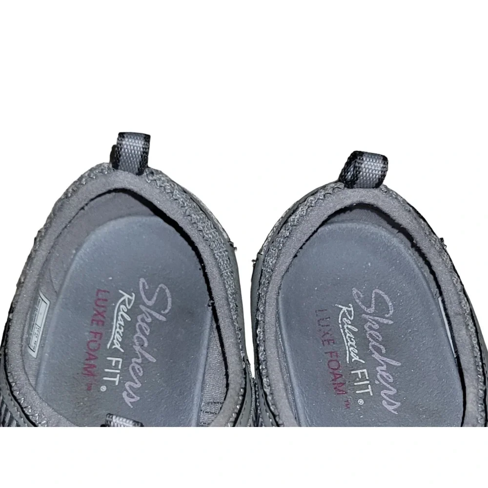 SKECHERS Women's Relaxed Fit Reggae Fest 2.0 Happy Getaway Gray Shoes Sz 9.5